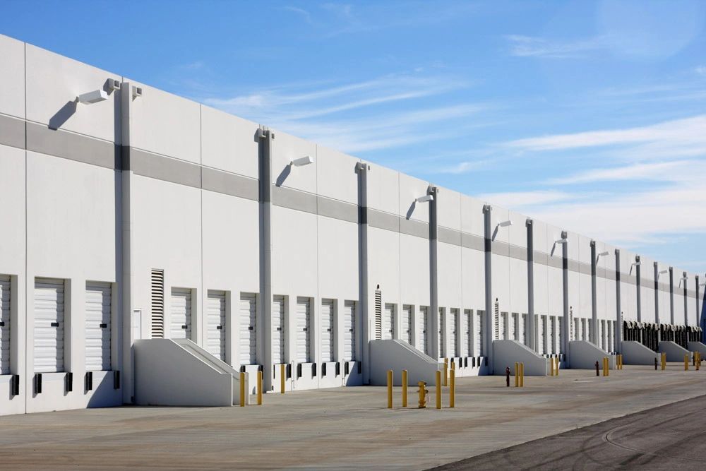 Modern warehouse and distribution building with loading docks